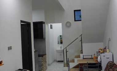 Y355 Rumah Bagus Siap Huni di Cluster Jatiwaringin Pondok Gede Bekasi