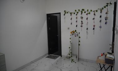 Y355 Rumah Bagus Siap Huni di Cluster Jatiwaringin Pondok Gede Bekasi