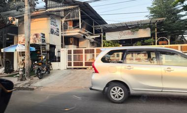 Tempat Usaha Ex Parikesit Cafe dan Seberangnya Super Indo DISEWAKAN