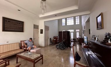 Rumah Nyaman 1 LT di Jl Cendrawasih Bintaro Jakarta Selatan