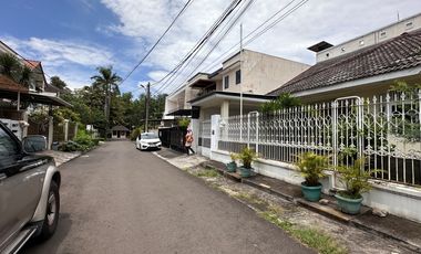 Rumah Nyaman 1 LT di Jl Cendrawasih Bintaro Jakarta Selatan