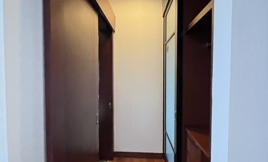 DISEWAKAN APARTEMENT CAPITAL SCBD JAKARTA SELATAN FURNISHED