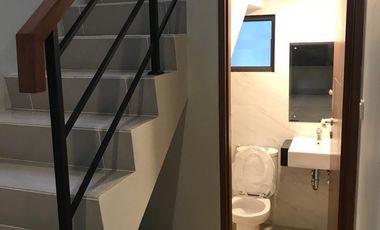 RUMAH SECOND PREMIER ESTATE 3 KRANGGAN LUAS 135M2