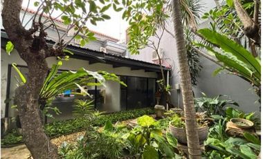 Dijual Gedung kantor 2 lantai di Jl. Proklamasi, Pengangsaan, Menteng,