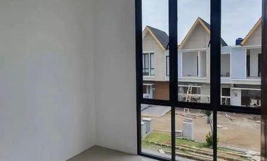 Rumah mini alis 2 lantai dekat tol jatikarya