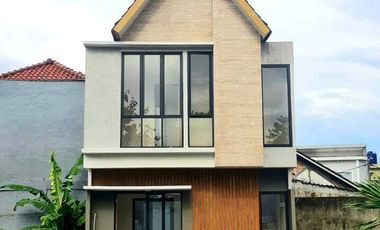 Rumah mini alis 2 lantai dekat tol jatikarya