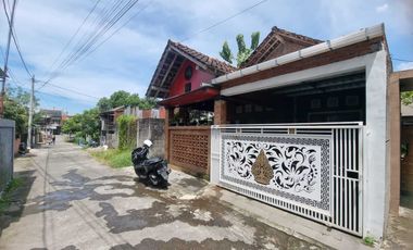 Jual Rumah di gedung kuning Yogyakarta