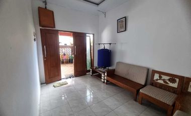 Jual Rumah di gedung kuning Yogyakarta