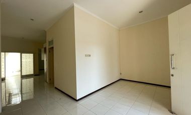 DISEWAKAN RUMAH SIAP HUNI NIRWANA REGENCY Surabaya