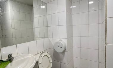 Local Comercial en Arriendo en cerro el plomo 5712