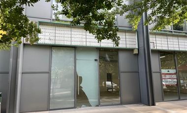 Local Comercial en Arriendo en cerro el plomo 5712