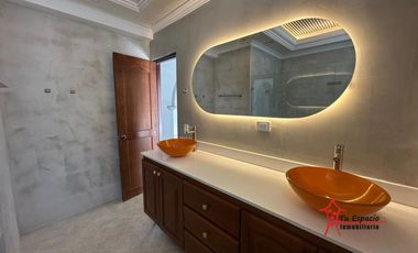 Apartamento en Arriendo Ubicado en Envigado Codigo 2566