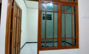 ‼️BAWAH PASAR‼️PERUMAHAN DELTA SARI INDAH DEKAT SBY SELATAN