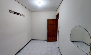 ‼️BAWAH PASAR‼️PERUMAHAN DELTA SARI INDAH DEKAT SBY SELATAN