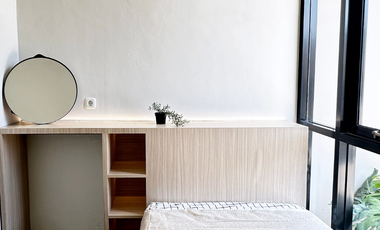 JUAL RUMAH MEWAH KOTA MADIUN memiliki 3 Kamar Tidur 2 Balkon