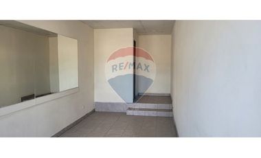 ¡Peñalolén! local con ubicación estrategica