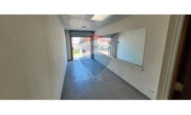 ¡Peñalolén! local con ubicación estrategica