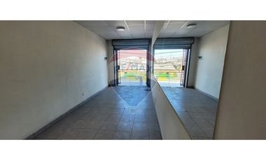 ¡Peñalolén! local con ubicación estrategica