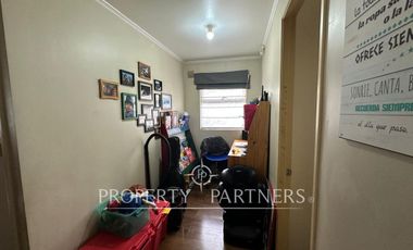 VENTA DE CASA EN BARRIO RESIDENCIAL CONSOLIDADO