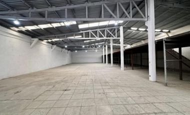 BODEGA COMERCIAL EN RENTA EN EL CENTRO DE TORREON, COAHUILA.