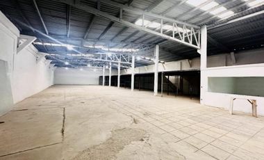 BODEGA COMERCIAL EN RENTA EN EL CENTRO DE TORREON, COAHUILA.