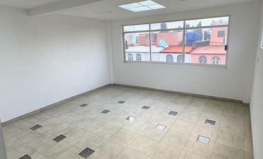 SAUCES I, CASA EN VENTA CON AMPLIACION