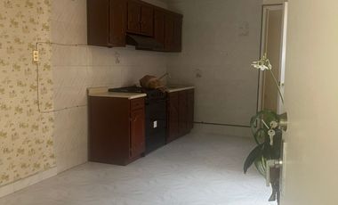 Casa con 200 m² superficie de terreno y 3 recámaras en venta en Iztacalco.