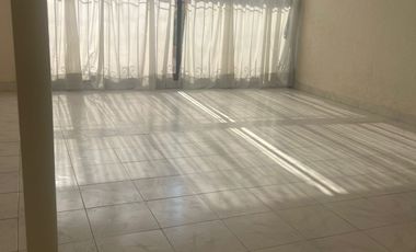 Casa con 200 m² superficie de terreno y 3 recámaras en venta en Iztacalco.