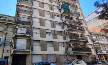 Bº Centro: Planta baja 2 dormitorios + 2 patios!