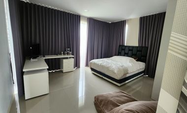Dijual Rumah Pemandangan Kota, 2 lantai Citragrand Semarang