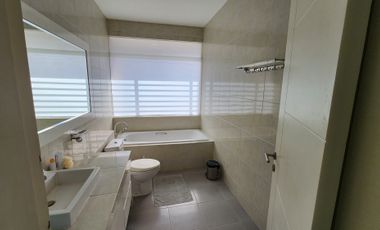 Dijual Rumah Pemandangan Kota, 2 lantai Citragrand Semarang