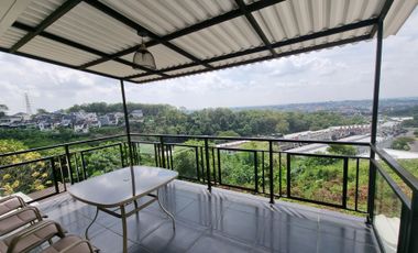 Dijual Rumah Pemandangan Kota, 2 lantai Citragrand Semarang