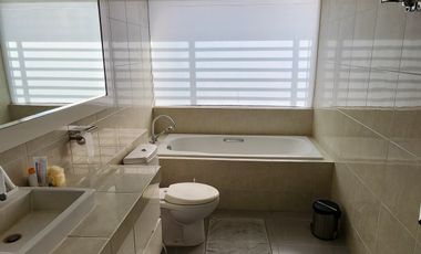 Dijual Rumah Pemandangan Kota, 2 lantai Citragrand Semarang