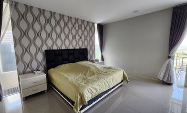 Dijual Rumah Pemandangan Kota, 2 lantai Citragrand Semarang