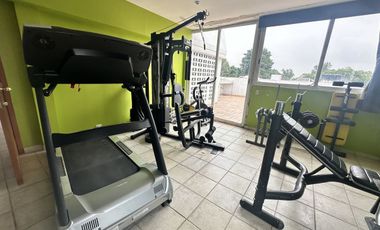 Casa en venta para remodelar en calle Quijote Lomas de Tecamachalco, Naucalpan