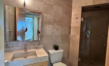 AMPLIO DEPARTAMENTO AL SUR FRENTE A ARTZ PEDREGAL