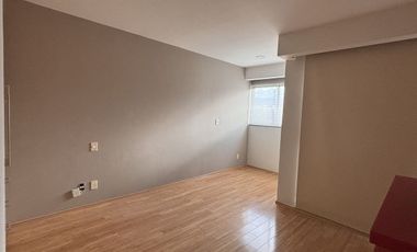 AMPLIO DEPARTAMENTO AL SUR FRENTE A ARTZ PEDREGAL