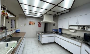 CASA EN VENTA EN LOMAS DE CHAPULTEPEC