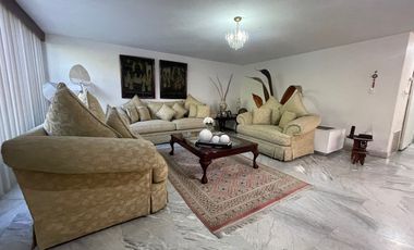 CASA EN VENTA EN LOMAS DE CHAPULTEPEC