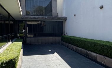 CASA EN VENTA EN LOMAS DE CHAPULTEPEC