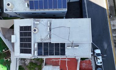 HERMOSA CASA EN VENTA EN VALLE PONIENTE