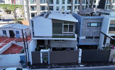 HERMOSA CASA EN VENTA EN VALLE PONIENTE