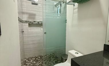 HERMOSA CASA EN VENTA EN VALLE PONIENTE