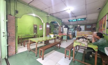 Ruang Usaha Strategis Turun Harga Tepi Jalan Raya Solo Kota