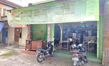 Ruang Usaha Strategis Turun Harga Tepi Jalan Raya Solo Kota