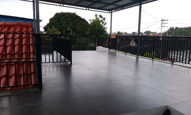 Bagus 1.5 Lt Semi Furnish Dekat Solo Square