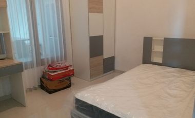 Bagus 1.5 Lt Semi Furnish Dekat Solo Square