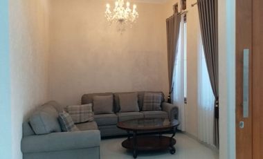 Bagus 1.5 Lt Semi Furnish Dekat Solo Square