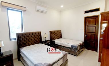 Rumah Mewah Furnish Lux di Pusat Kota Sriwedari Solo