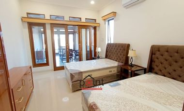 Rumah Mewah Furnish Lux di Pusat Kota Sriwedari Solo